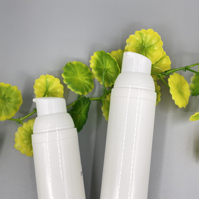 স্কিন কেয়ার কন্টেইনারের জন্য 30ml 50ml 75ml 100ml PP স্ন্যাপ এয়ারলেস বোতলে